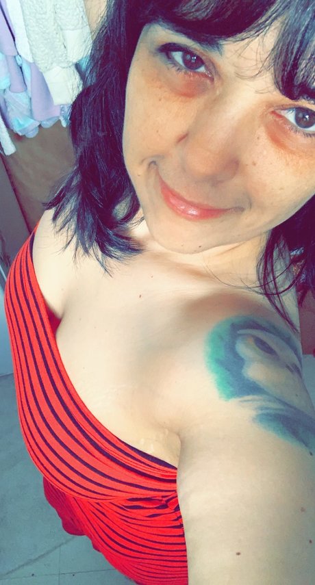 Nahá fotka uniklých OnlyFans od Munchkin Bomb Shell