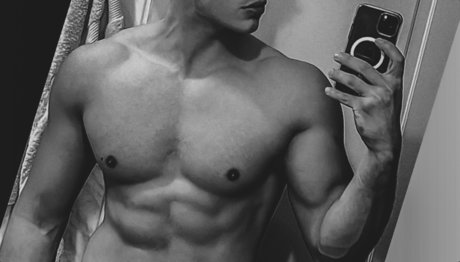 Naken lekkede OnlyFans-bilde av Nico Stuardo