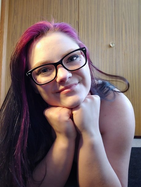 Naken lekkede OnlyFans-bilde av Nicholefree