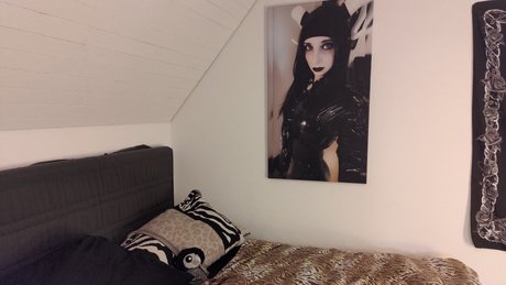 Naken lekkede OnlyFans-bilde av Kura 