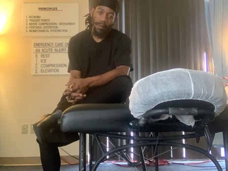 Naken läckt OnlyFans-bild av Nc Massage