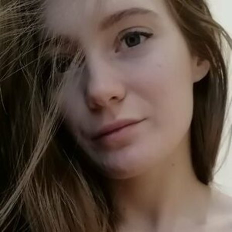 Nøgent lækket OnlyFans-billede af Xgoodgirl1x