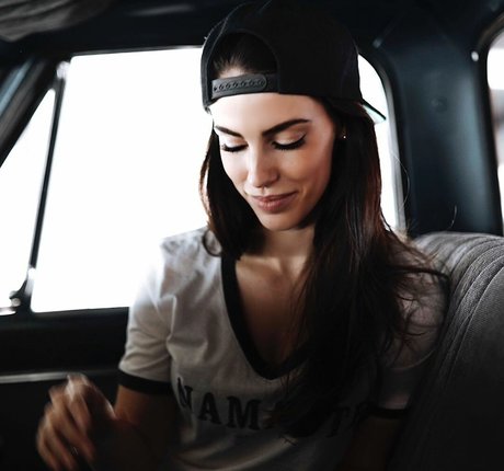 Jessica Lowndes