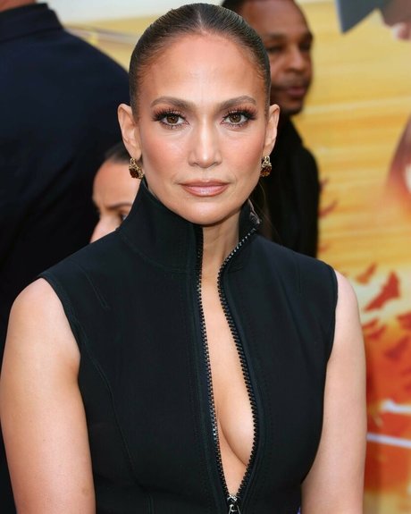 Foto nua vazada do OnlyFans de Jennifer Lopez