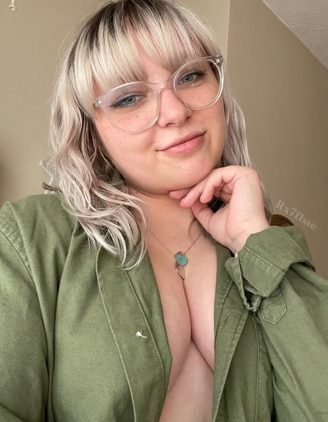 Nahá fotka uniklých OnlyFans od Rx7fbae
