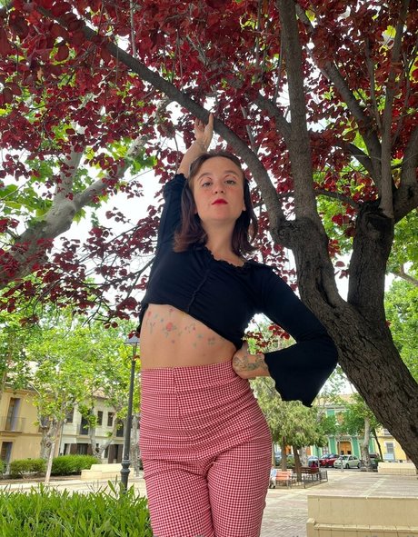 Nahá fotka uniklých OnlyFans od Lamamifertil
