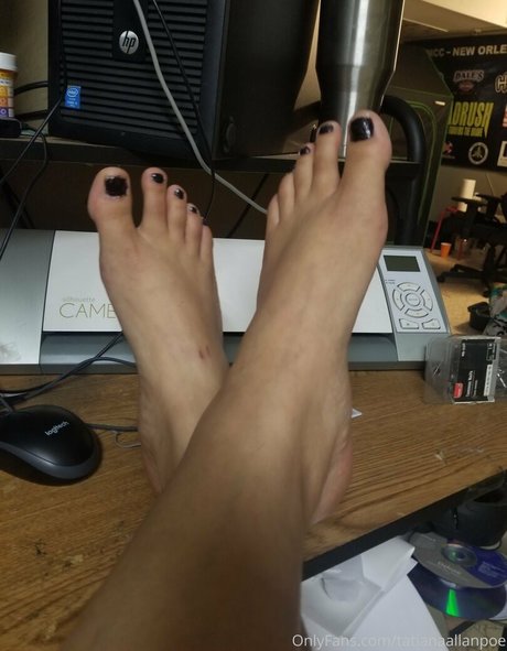 Annieallanpoe