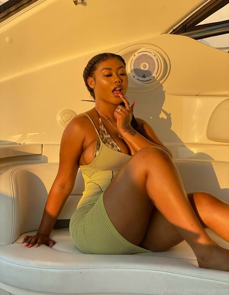 Dejarennae OnlyFans