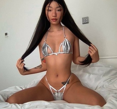 Nahá fotka uniklých OnlyFans od Oanhdaqueen