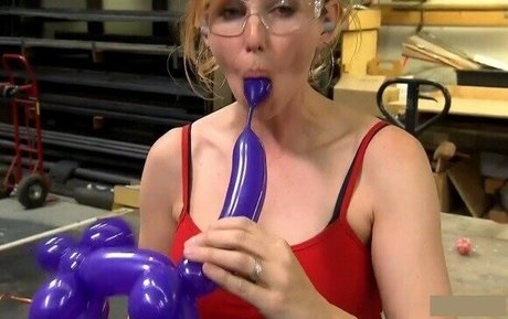 Nahá fotka uniklých OnlyFans od Kari Byron