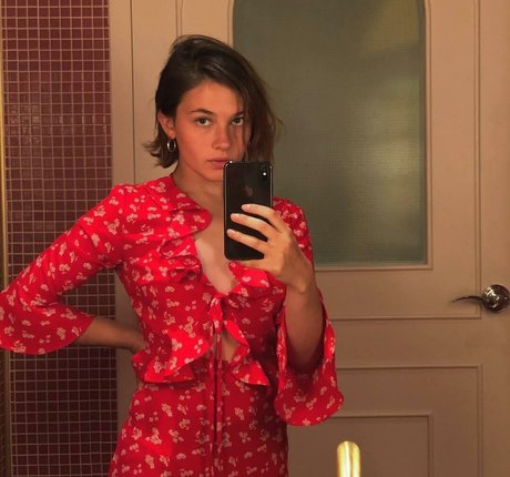 Cailee Spaeny OnlyFans