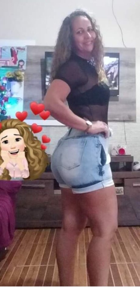 Alaston vuotanut OnlyFans-kuva Soninha Coroa