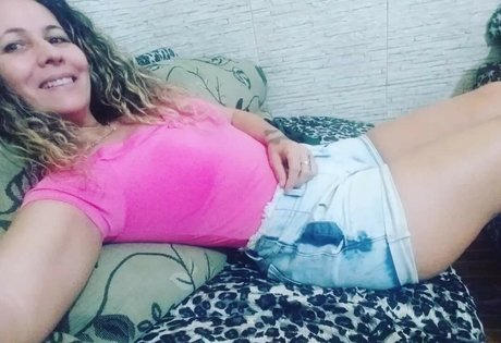 Foto di nudo di fuga di OnlyFans di Soninha Coroa