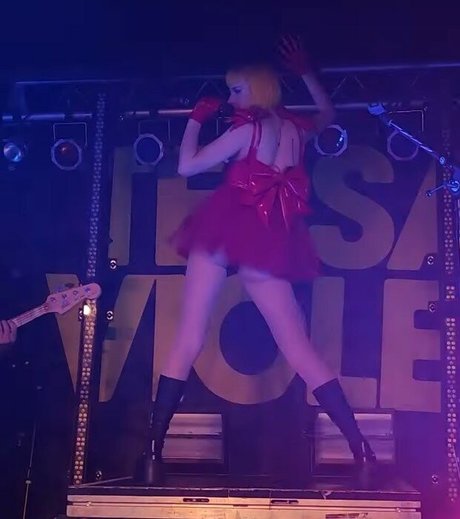 Tessa Violet
