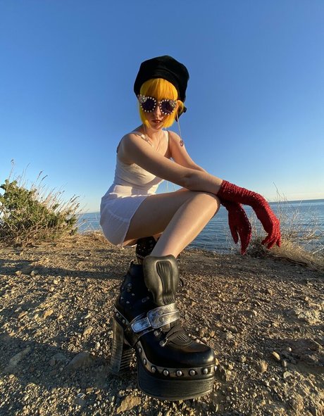 Tessa Violet OnlyFans泄露裸照