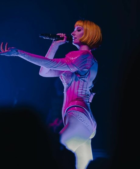 Tessa Violet