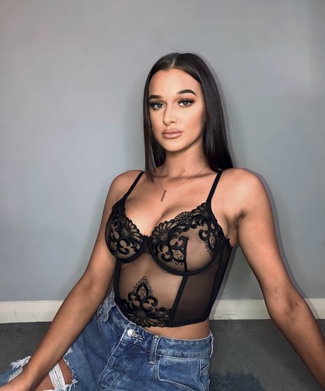 Nagie wyciekłe zdjęcie OnlyFans od Louise Reid