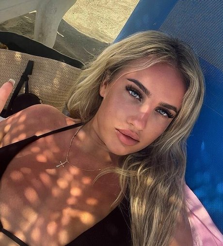 Laura Gold