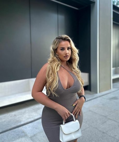 Laura Gold