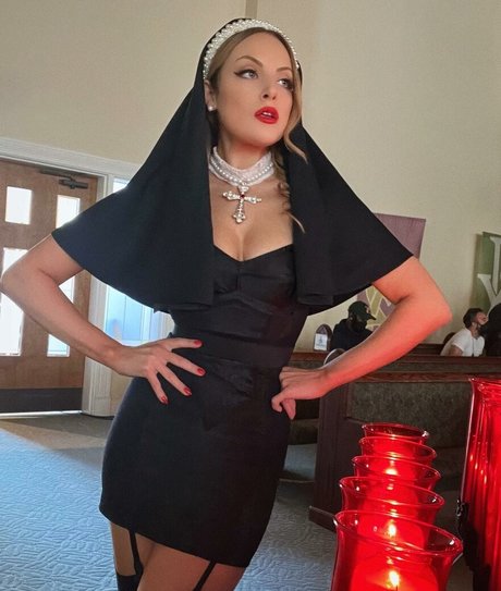 Elizabeth Gillies