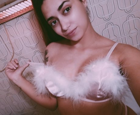 Naken lekkede OnlyFans-bilde av Nonaroseee