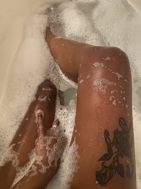 Naken lekkede OnlyFans-bilde av Sunnyd