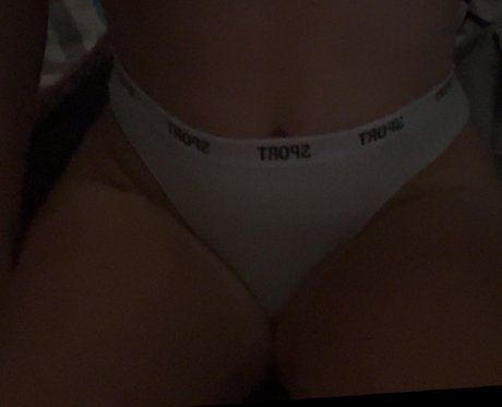Naken läckt OnlyFans-bild av Nikki101