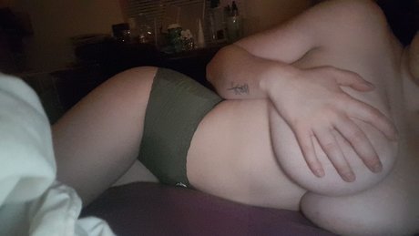 Naken lekkede OnlyFans-bilde av Taylor