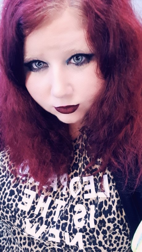 Naken lekkede OnlyFans-bilde av Onyx Escape