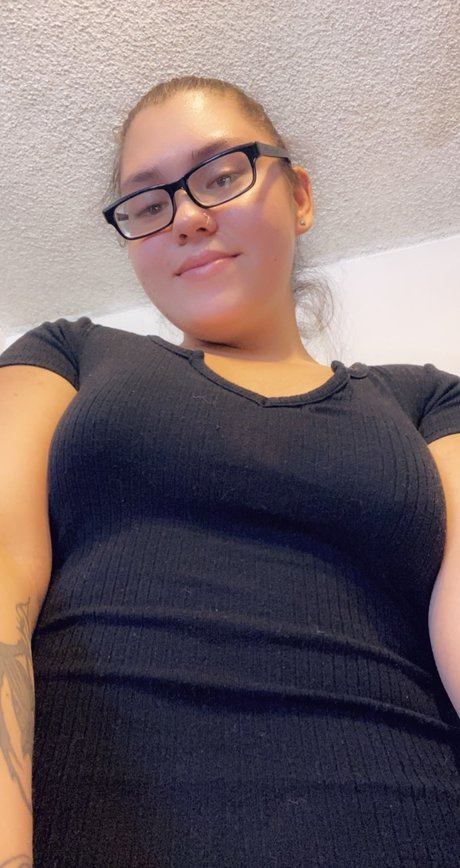 Nahá fotka uniklých OnlyFans od Enticingteen