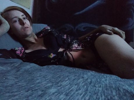 Naken läckt OnlyFans-bild av Pnutbrittle Doesart