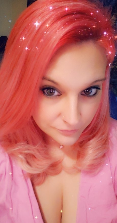 Naken lekkede OnlyFans-bilde av Bridezilla Ashley