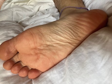 Naken läckt OnlyFans-bild av Feetman