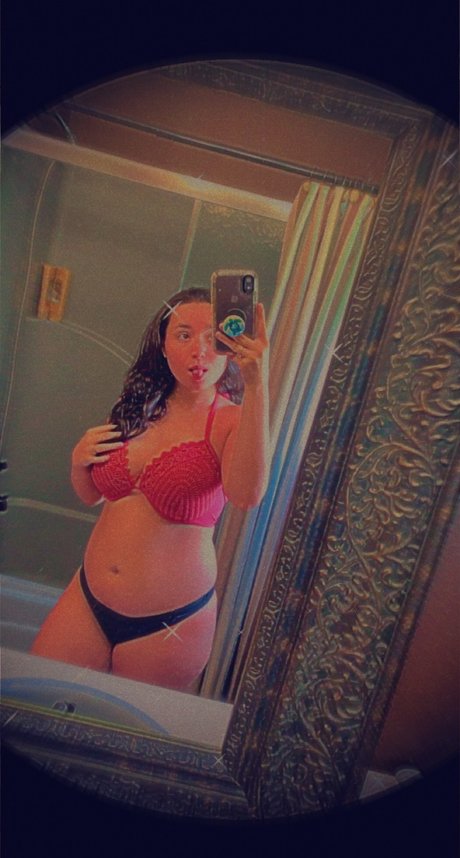 Nahá fotka uniklých OnlyFans od Allie