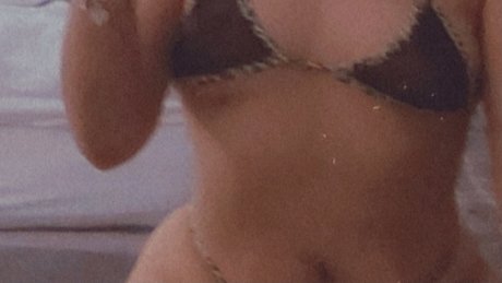 Naken lekkede OnlyFans-bilde av Itzel