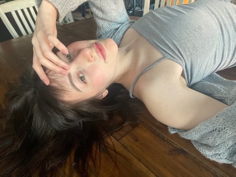 Naken läckt OnlyFans-bild av Fawn