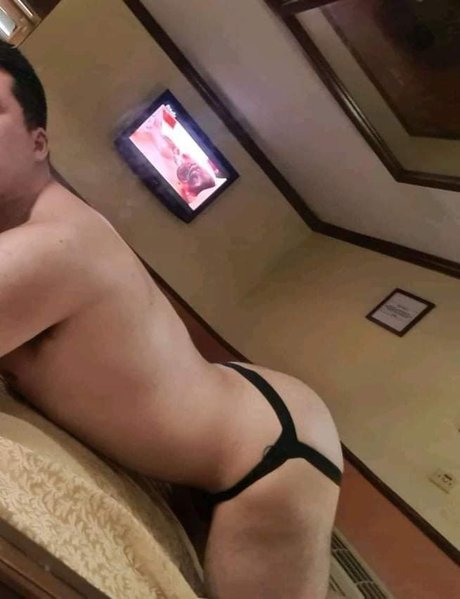 Naken lekkede OnlyFans-bilde av Mario Rmz