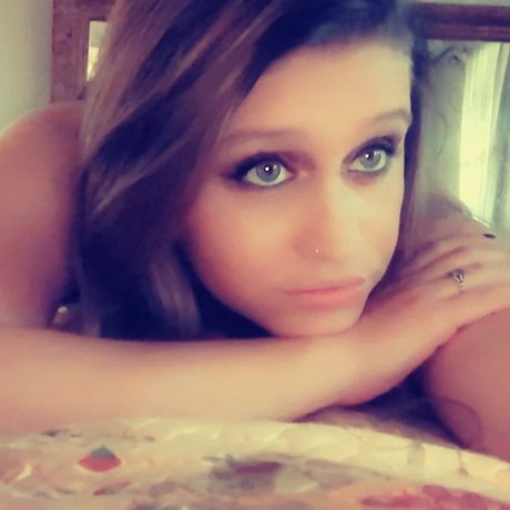 Nahá fotka uniklých OnlyFans od Risa Rae