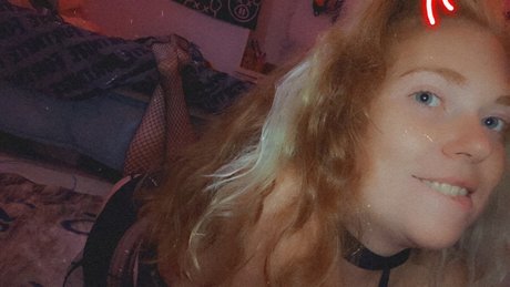 Naken lekkede OnlyFans-bilde av Red