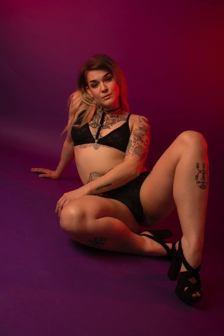Naken lekkede OnlyFans-bilde av Mara Morte