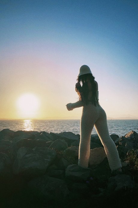 Naken läckt OnlyFans-bild av 666 Lut