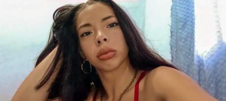 Naken läckt OnlyFans-bild av Katherine Leguizamon