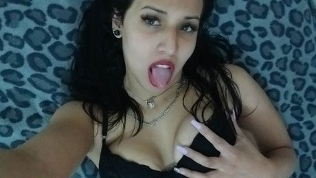 Naken lekkede OnlyFans-bilde av Roco Jazmn