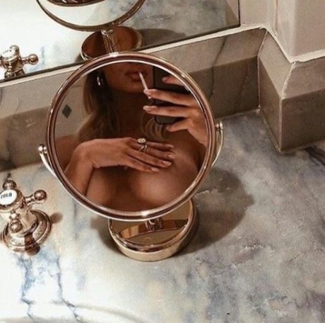 Обнаженная фотография утечки OnlyFans от Martina333