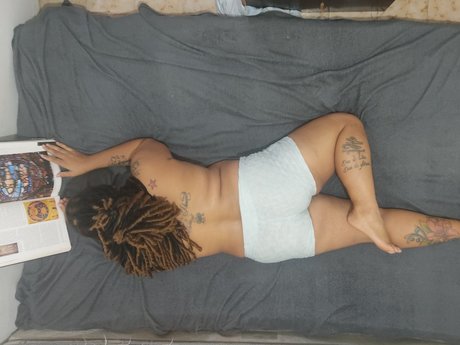 Foto nua vazada do OnlyFans de Marrentinha 