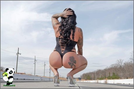 Naken lekkede OnlyFans-bilde av Ashley Leiphart