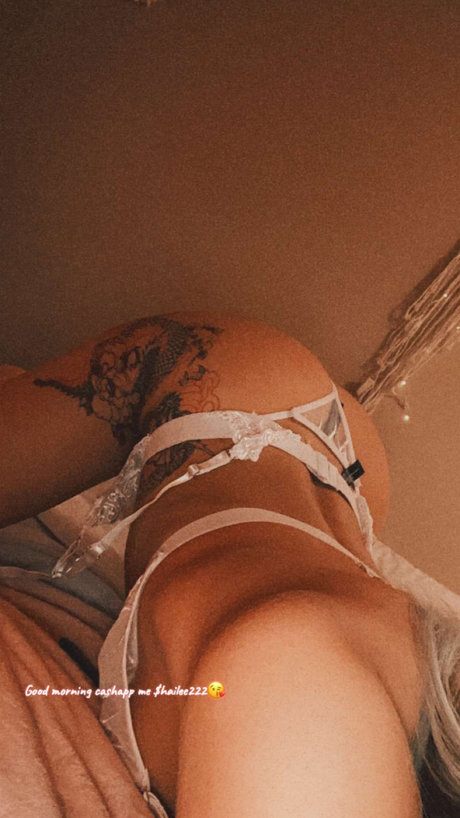 Naken lekkede OnlyFans-bilde av Babiiichanel