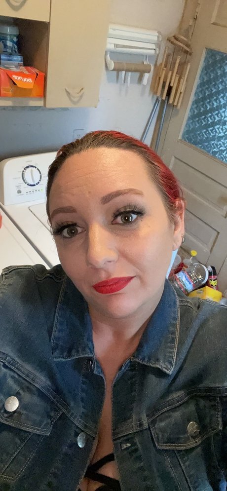 Naken lekkede OnlyFans-bilde av Anita