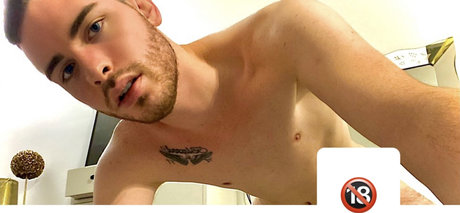 Naken lekkede OnlyFans-bilde av Mark