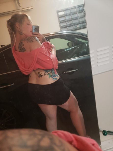 Naken läckt OnlyFans-bild av Scarlet